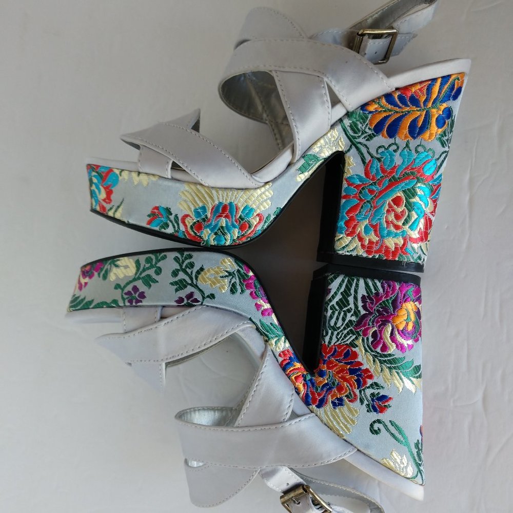 Qupid White Platform Sandals with Multicolor Embroidered Floral Heel